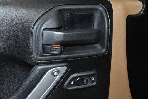 Black Clearcoat 2014 Jeep Wrangler Unlimited Sahara