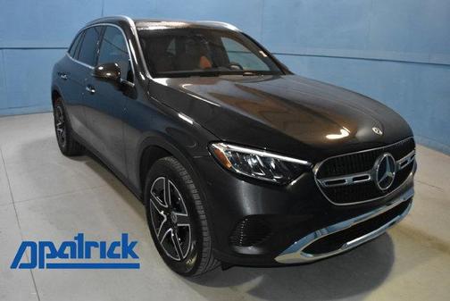 Graphite Gray Metallic 2026 Mercedes-Benz GLC 300 Base 4MATIC
