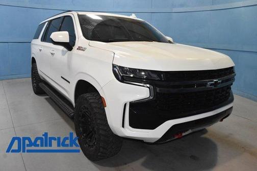 Summit White 2021 Chevrolet Suburban Z71