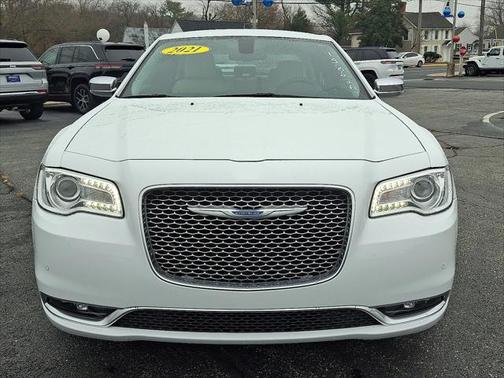 2021 Chrysler 300 Touring L