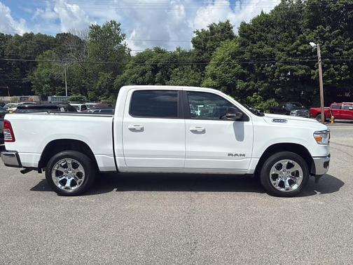 Bright White Clearcoat 2022 RAM 1500 Big Horn