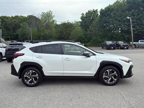 Crystal White Pearl 2024 Subaru Crosstrek Premium