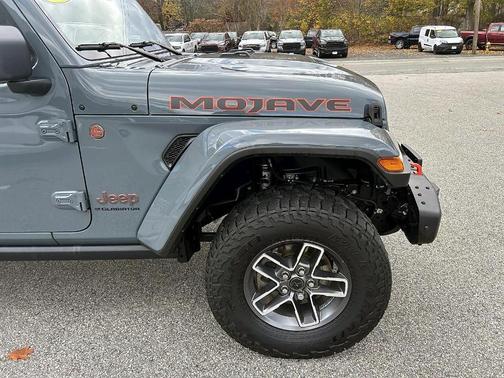 2024 Jeep Gladiator Mojave