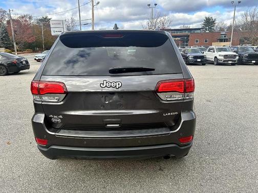 2021 Jeep Grand Cherokee Laredo