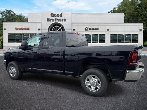 Diamond Black 2026 RAM 2500 Tradesman