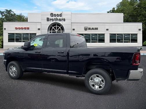 Diamond Black 2026 RAM 2500 Tradesman