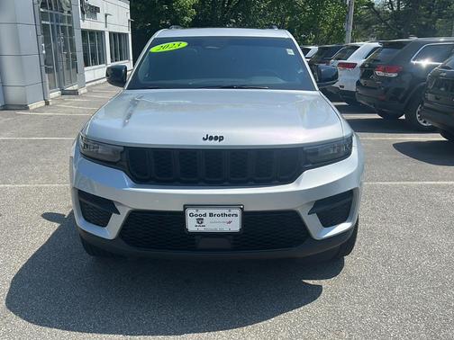 Silver Zynith 2023 Jeep Grand Cherokee Altitude