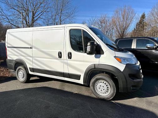 2026 RAM ProMaster 1500 Low Roof
