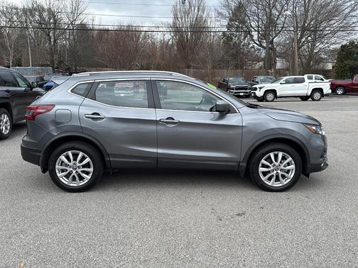 2021 Nissan Rogue Sport SV