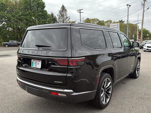 Diamond Black 2022 Jeep Wagoneer Series III