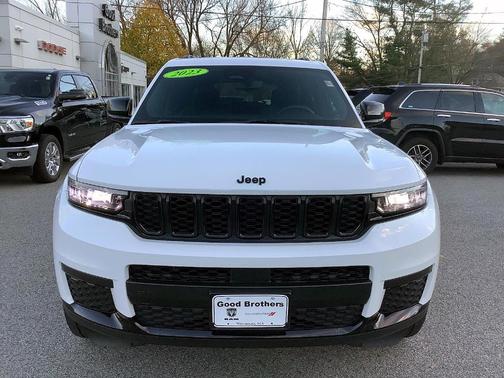 2023 Jeep Grand Cherokee L Laredo