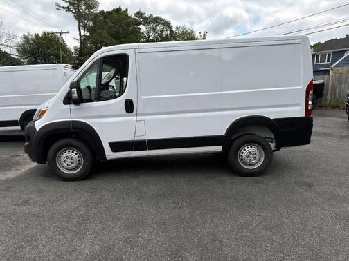2025 RAM ProMaster 1500 Low Roof