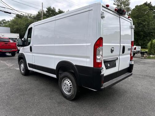 2025 RAM ProMaster 1500 Low Roof