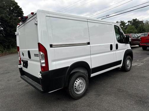 2025 RAM ProMaster 1500 Low Roof