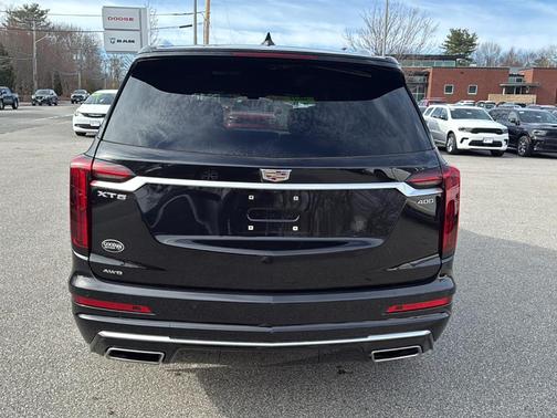 Stellar Black Metallic 2021 Cadillac XT6 Premium Luxury AWD