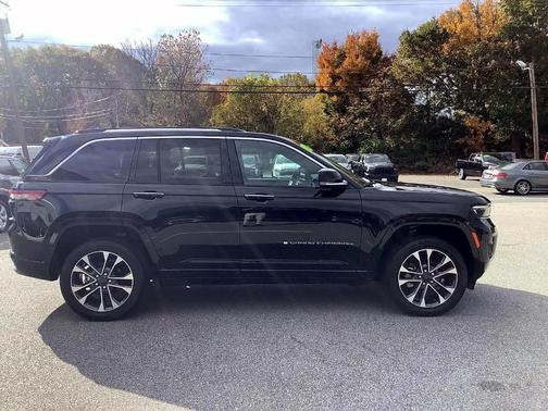 2023 Jeep Grand Cherokee Overland