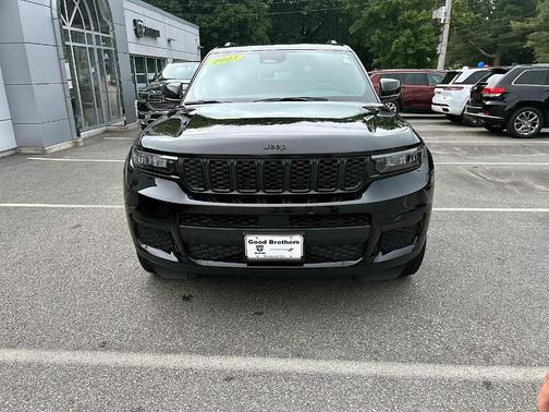 2023 Jeep Grand Cherokee L Laredo