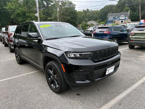 2023 Jeep Grand Cherokee L Laredo