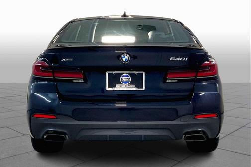 2023 BMW 540 i xDrive