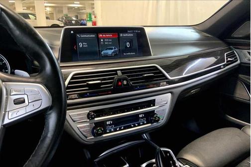 2018 BMW 750 i xDrive