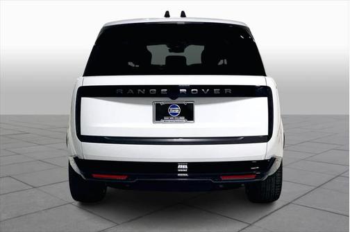 2024 Land Rover Range Rover P530 SE