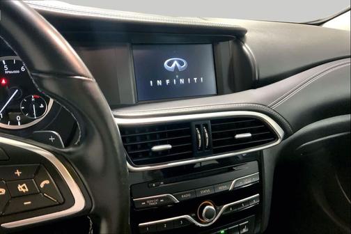 Graphite Shadow 2017 INFINITI QX30 Luxury