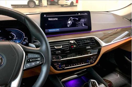 2022 BMW 530e Base