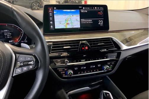 2022 BMW 530 i xDrive