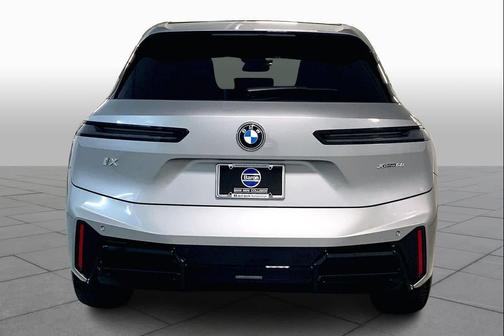 2026 BMW iX xDrive60