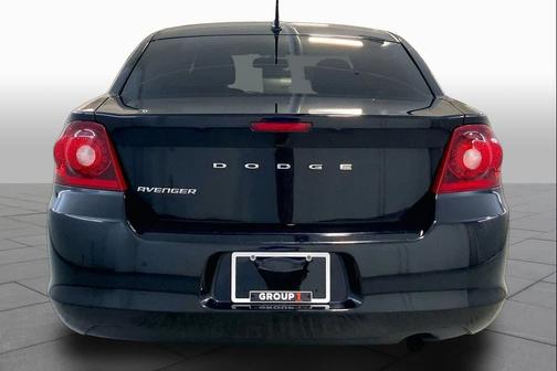 Black Clearcoat 2013 Dodge Avenger SE