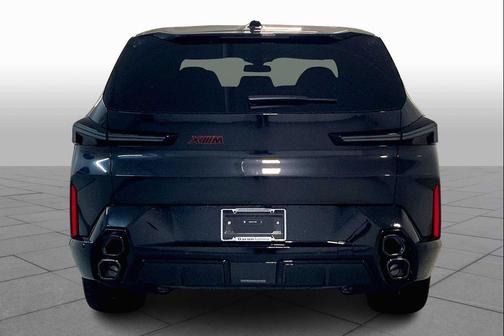Black Sapphire Metallic 2026 BMW XM Label