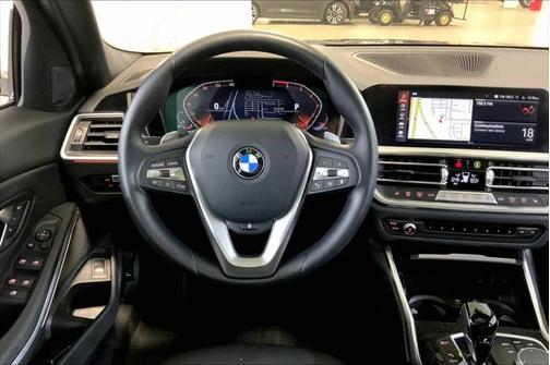 2022 BMW 330 xDrive