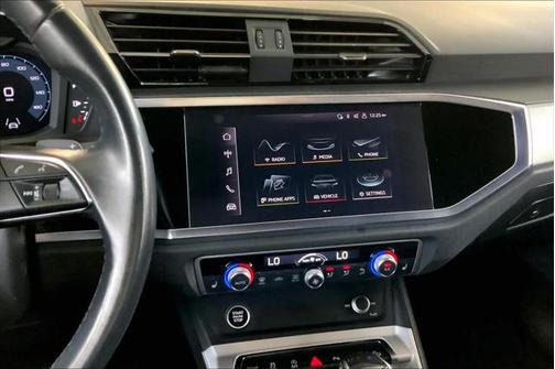 2022 Audi Q3 45 S line Premium Plus