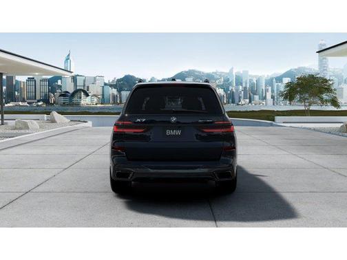 Carbon Black Metallic 2026 BMW X7 xDrive40i