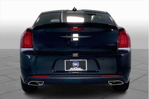 2023 Chrysler 300 Touring