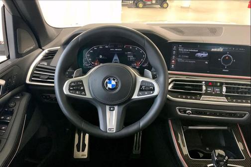 2021 BMW X5 M50i