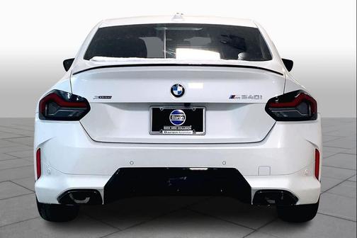 2026 BMW M240 i xDrive