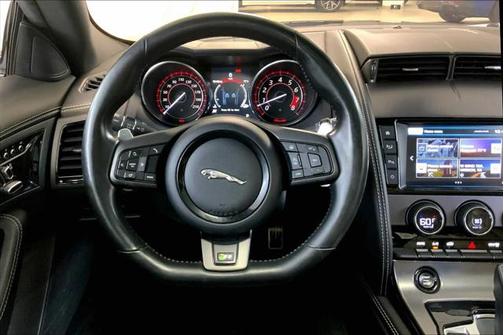 2017 Jaguar F-TYPE R