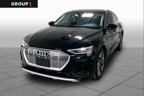 Mythos Black Metallic 2022 Audi e-tron Sportback S line Premium Plus