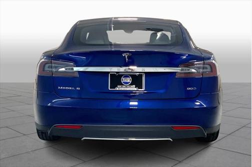 2016 Tesla Model S 75D