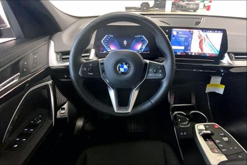 2025 BMW X2 xDrive28i