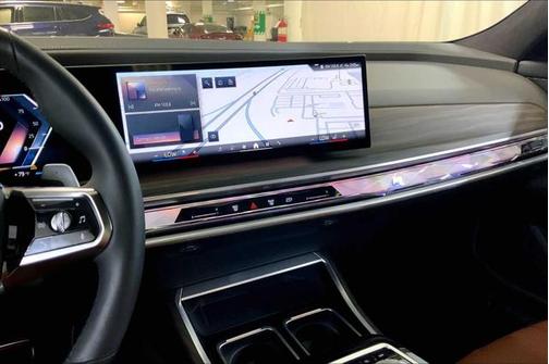 2023 BMW 760 i xDrive