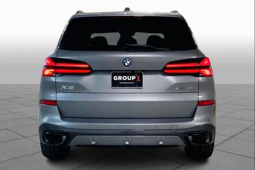 Skyscraper Grey Metallic 2026 BMW X5 PHEV xDrive50e