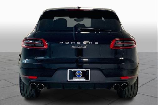 2016 Porsche Macan S