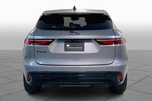 Photo 4 of 32 of 2021 Jaguar F-PACE S