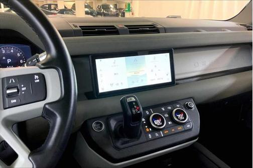 2020 Land Rover Defender 110 SE