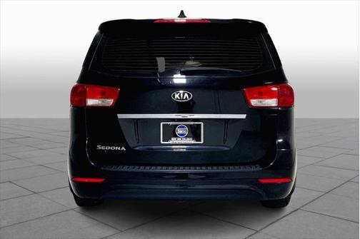 2016 Kia Sedona L