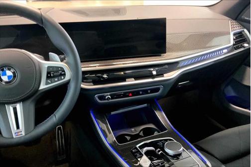 2026 BMW X5 M60i