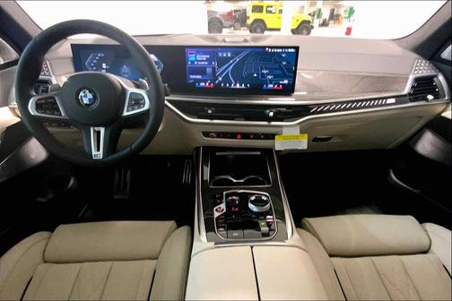 2026 BMW X7 M60i