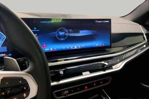 Dravit Grey Metallic 2026 BMW X5 M60i